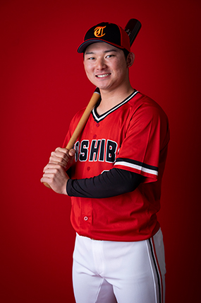 選手の全身写真